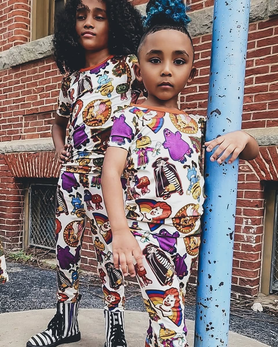 Kids: Two piece Derp Tiger Kpop black + blue two piece set! Doubles as daywear leggings!