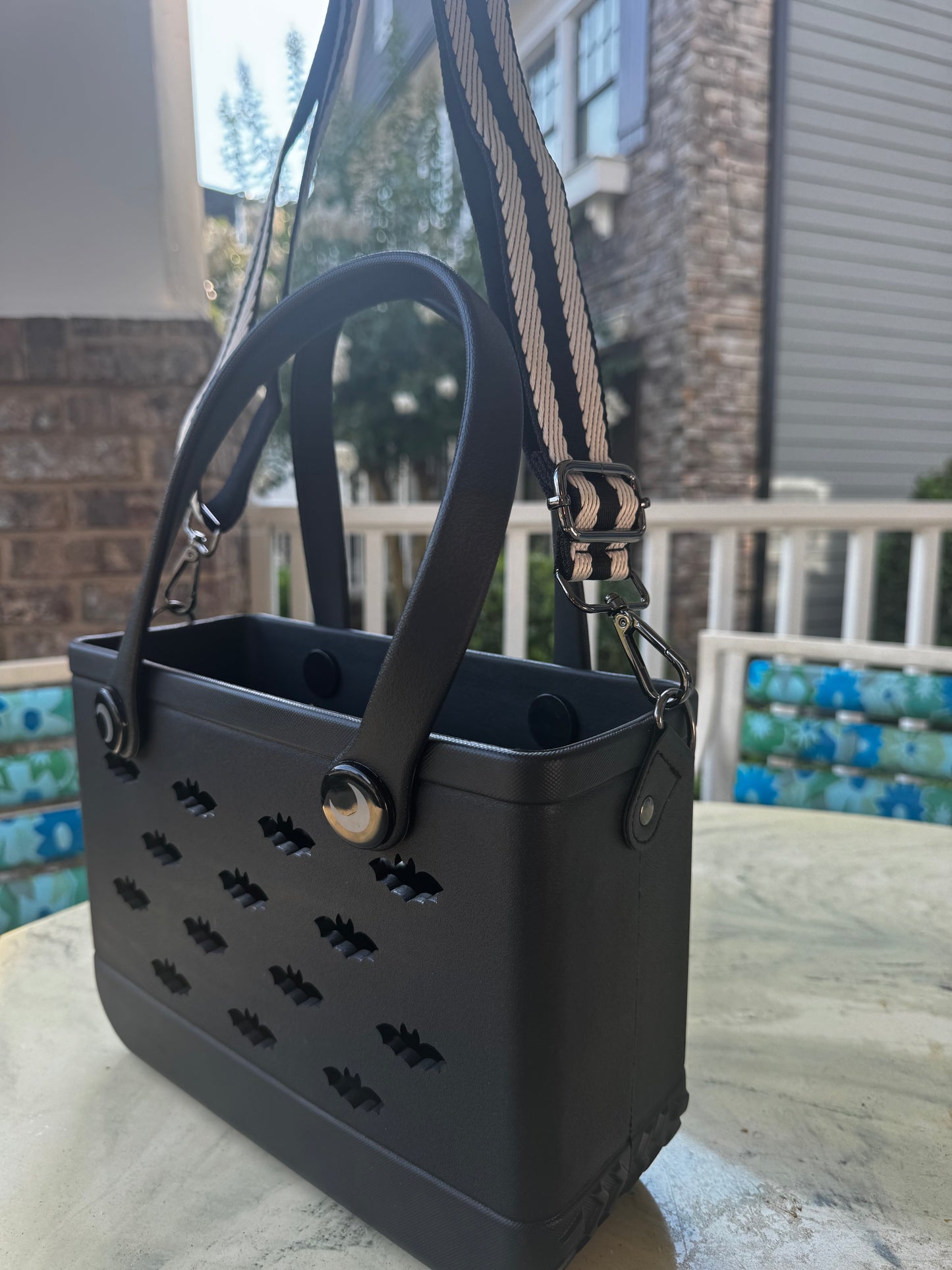 The 2.0 Black Batty w/ Bat cut outs EVA Hag BAG!! Burton Shoulder Strap! All bats! Matte Black.