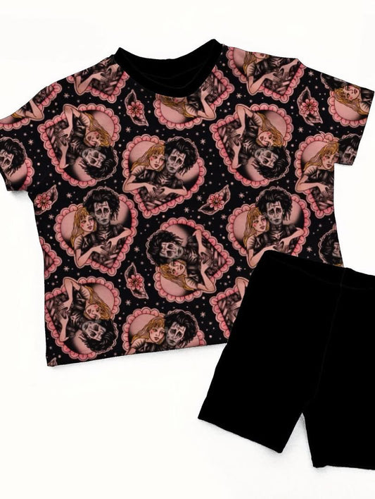 90s Vintage Adult Edward + Kim Heart BamBOOOO Spooky Boxy Shirt! Scissorhand!