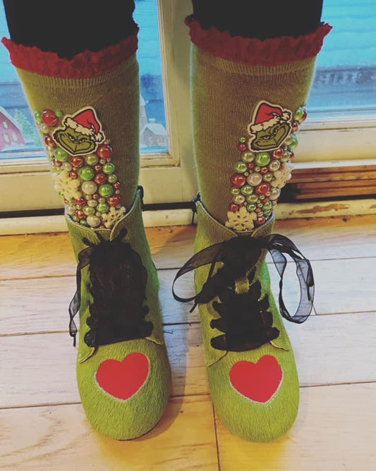The Mean One Christmas Matte Red Heart + Green fur vintage Nyx Booties! Short Boots