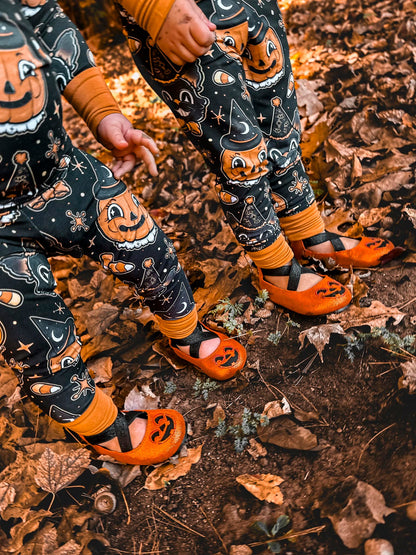 Ready to Ship- Vintage Halloween Pumpkins Two piece BamBOO set!