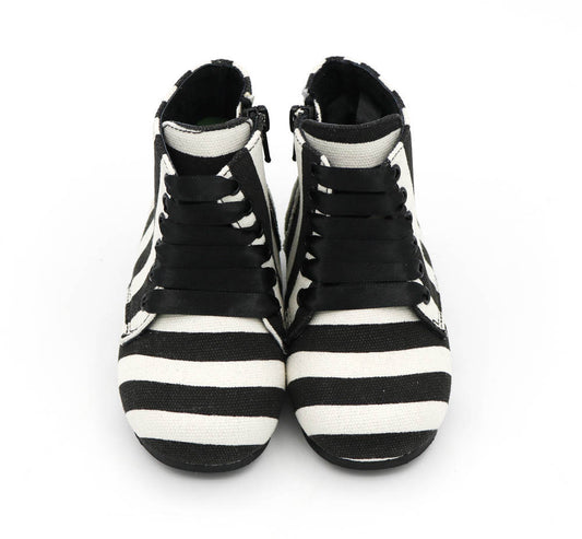 Ready to ship -- Kids Burton Black + White Stripe Vintage Nyx Boots! Goth Kiddo